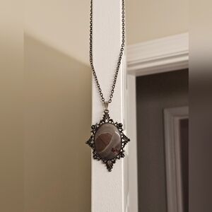Vintage Handcrafted 70s 80s Elegant Black and Gray purple Pendant Necklace